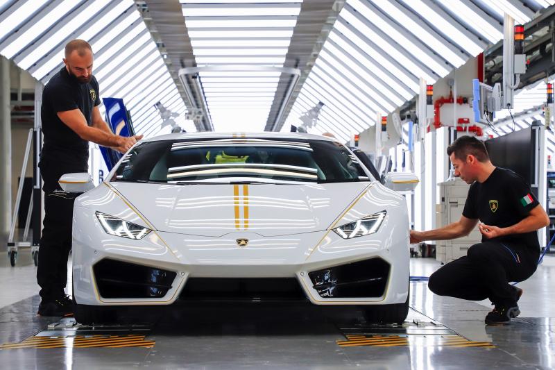 Lamborghini Huracan | les photos officielles de la voiture du Pape